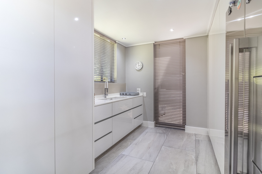 4 Bedroom Property for Sale in Pearl Valley at Val de Vie Western Cape